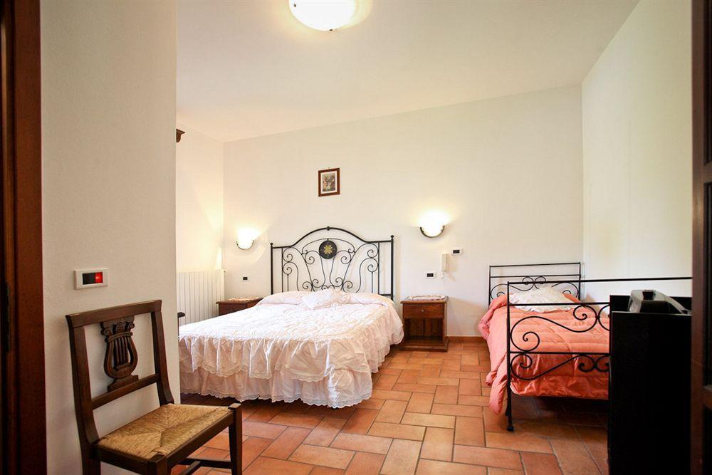 Agriturismo Da Lorena Marsiliana Bagian luar foto